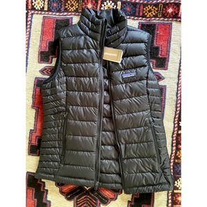 "Brand New" Patagonia Black Down Vest